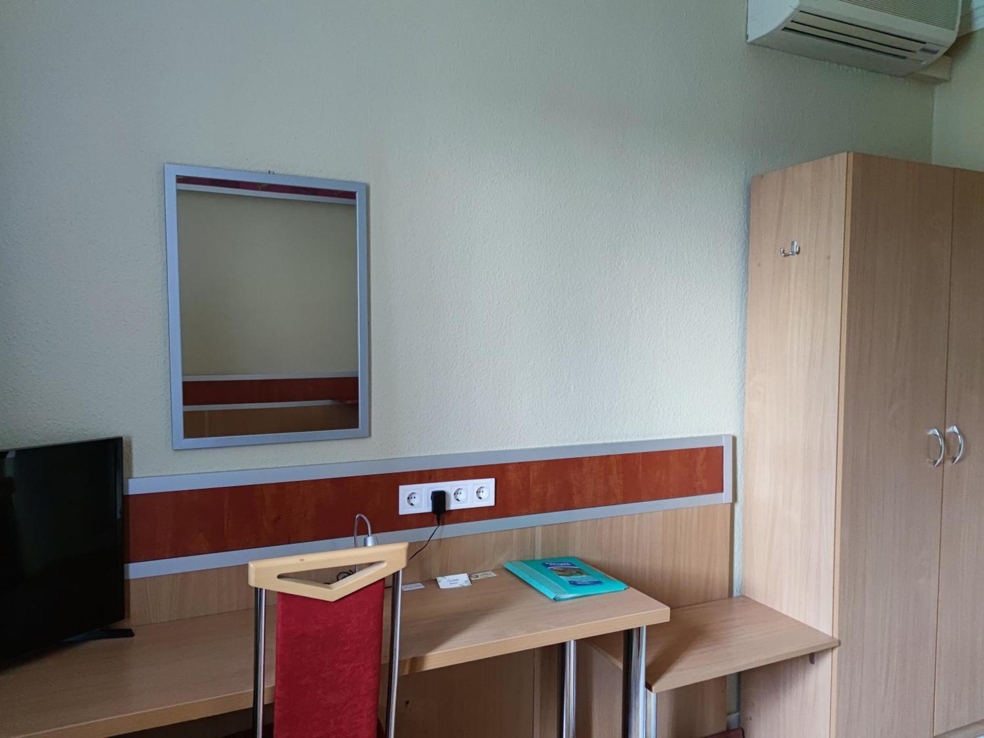 Fortuna Hotel Miskolc Exterior photo
